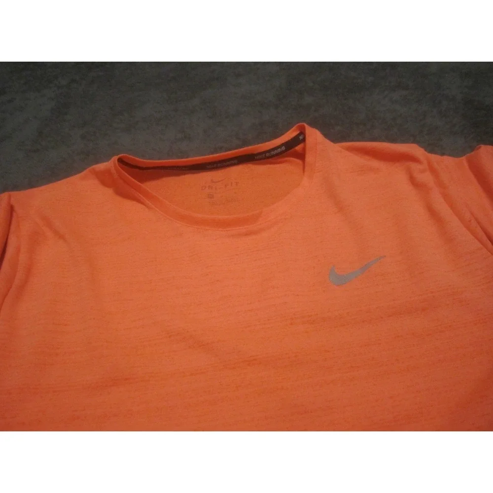Nike Shirt Mens Medium Orange Running Short Sleeve Dri-Fit‎ Crew Neck Athletic